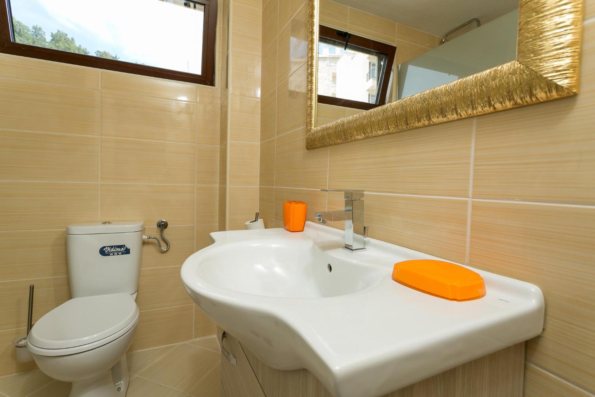 Milan'S Apartments Sveti Stefan Zewnętrze zdjęcie